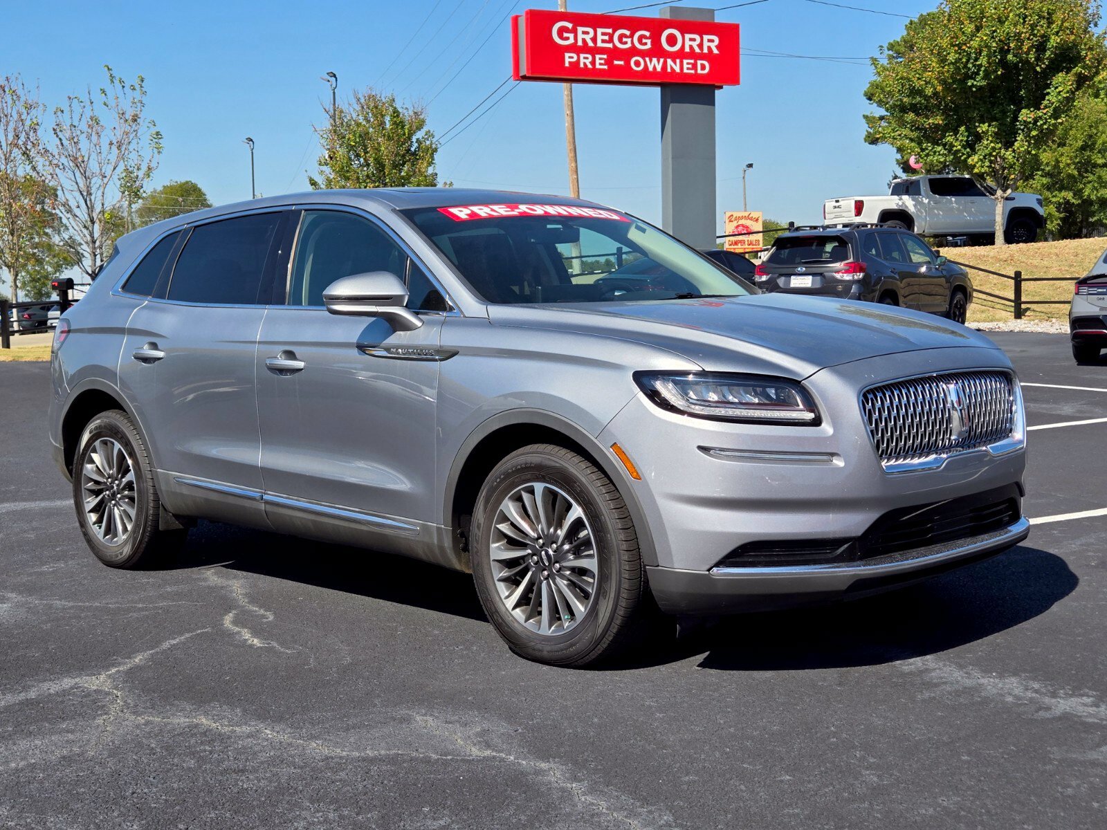 Used 2023 Lincoln Nautilus Reserve w/ Cargo Utility Package AWD/4WD image 7