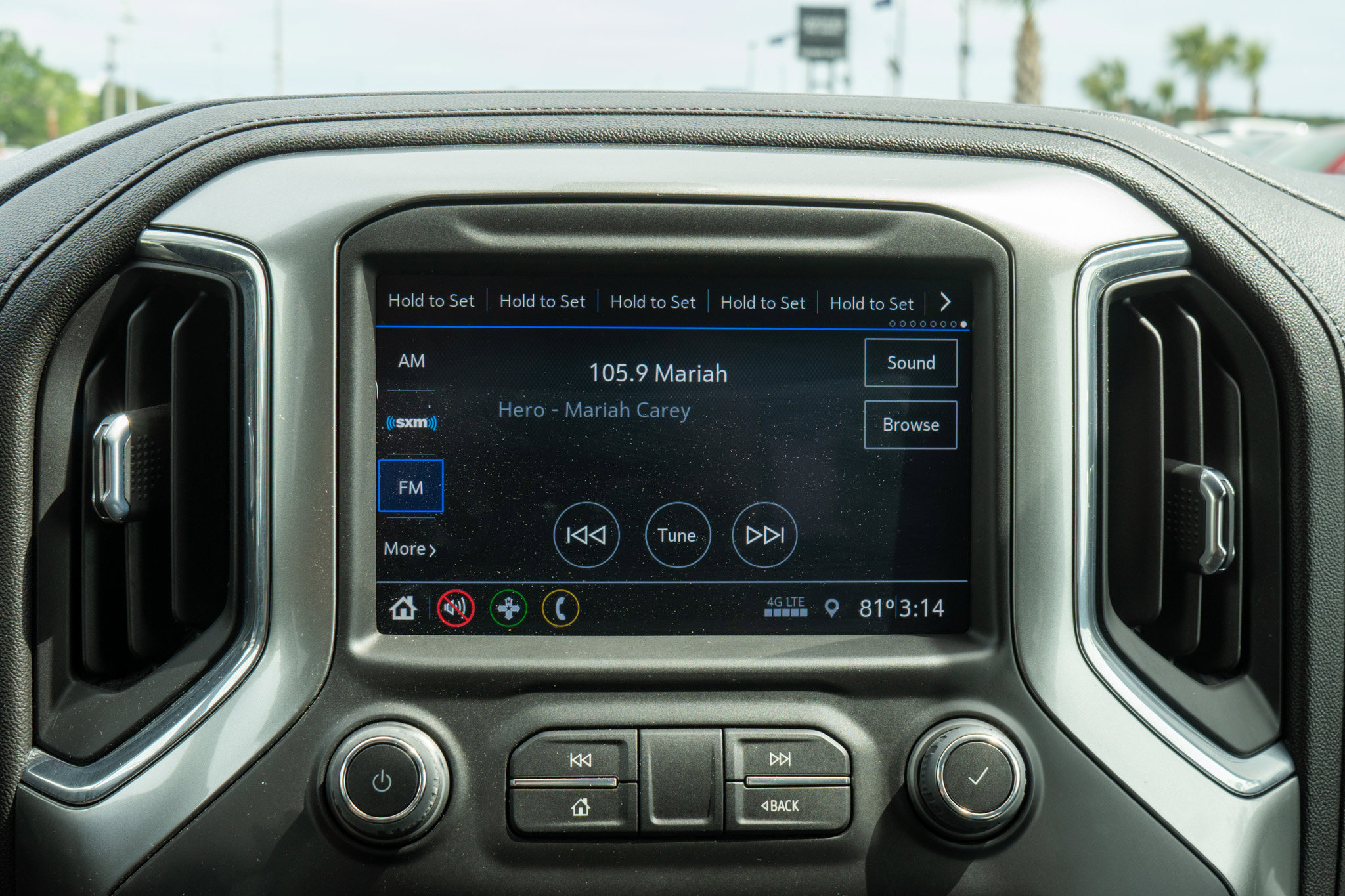 Certified 2022 Chevrolet Silverado 1500 LT AWD/4WD image 16