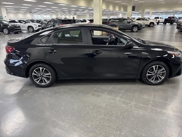 Used 2024 Kia Forte LXS image 8