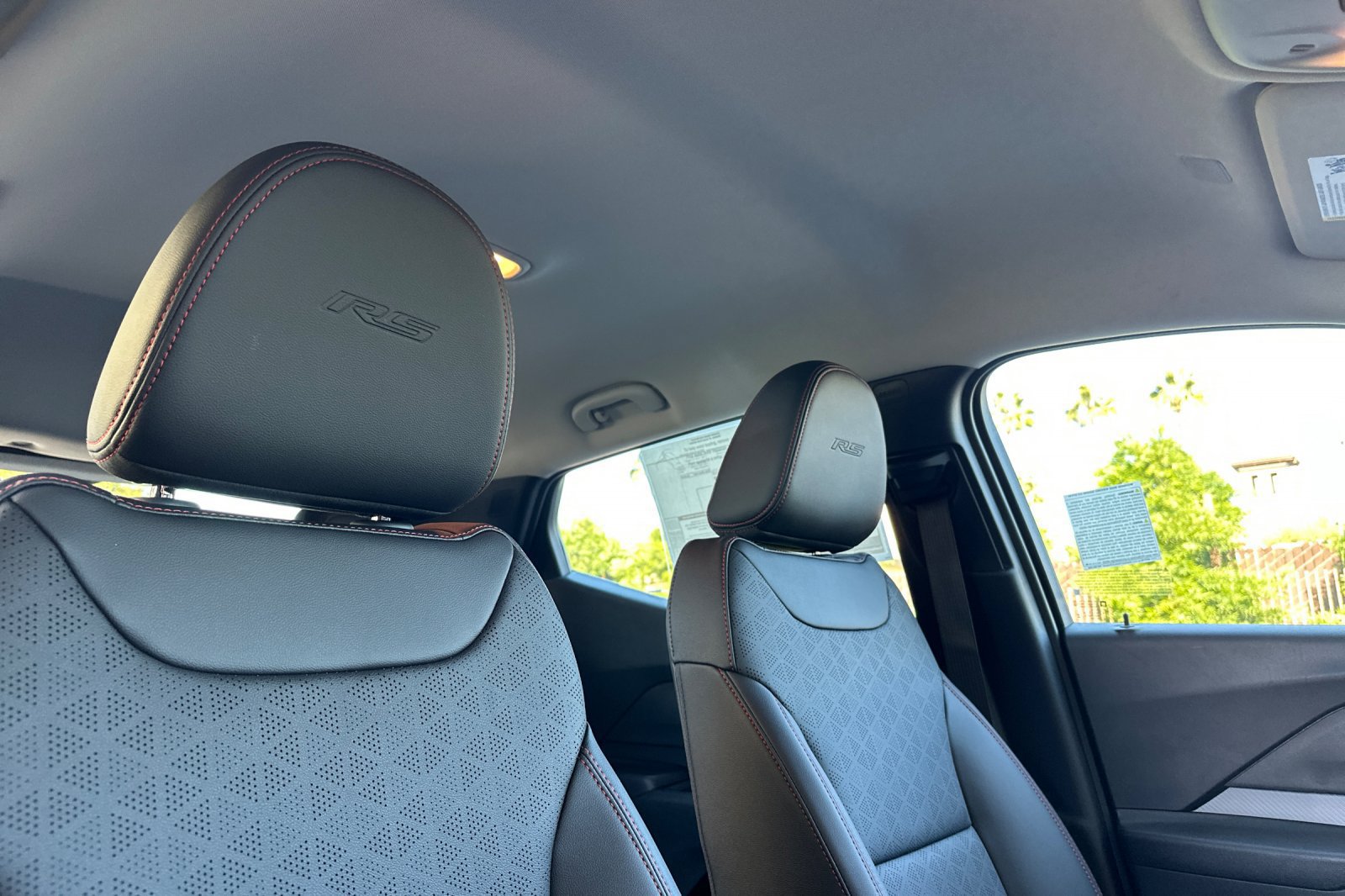 New 2027 Chevrolet Bolt RS w/ Technology Package FWD image 17