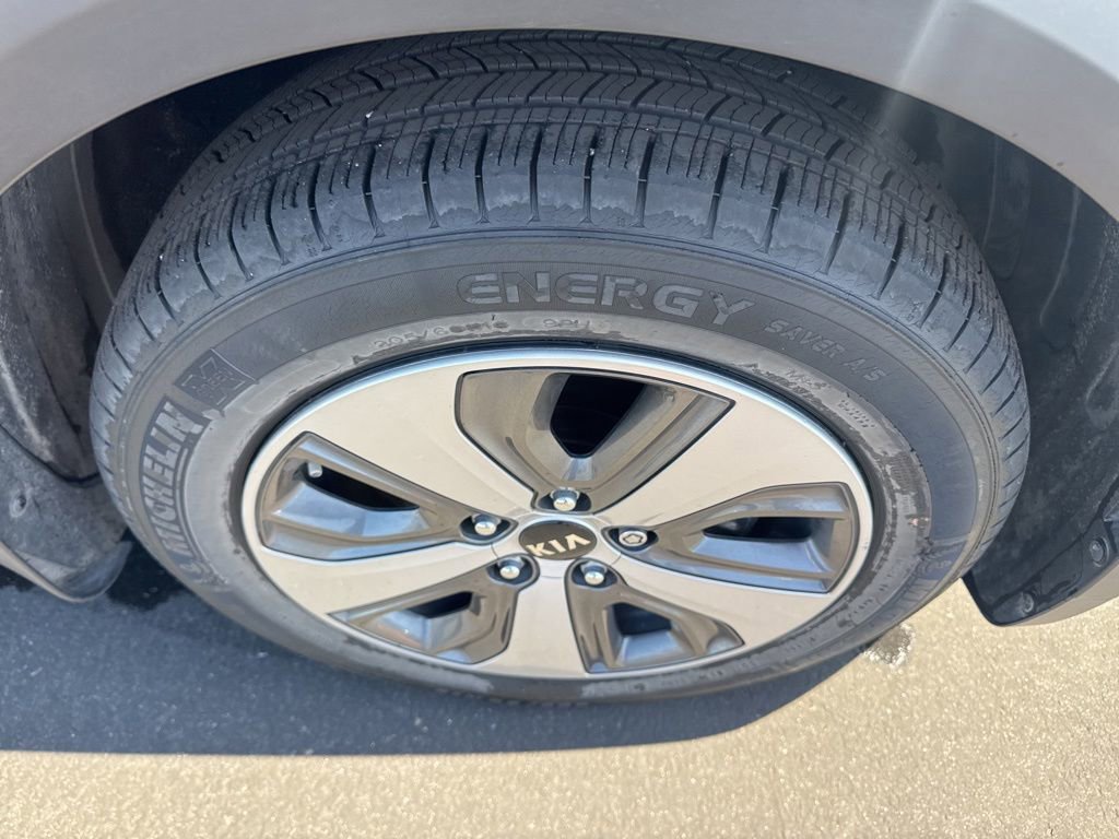 Used 2018 Kia Niro LX FWD image 7