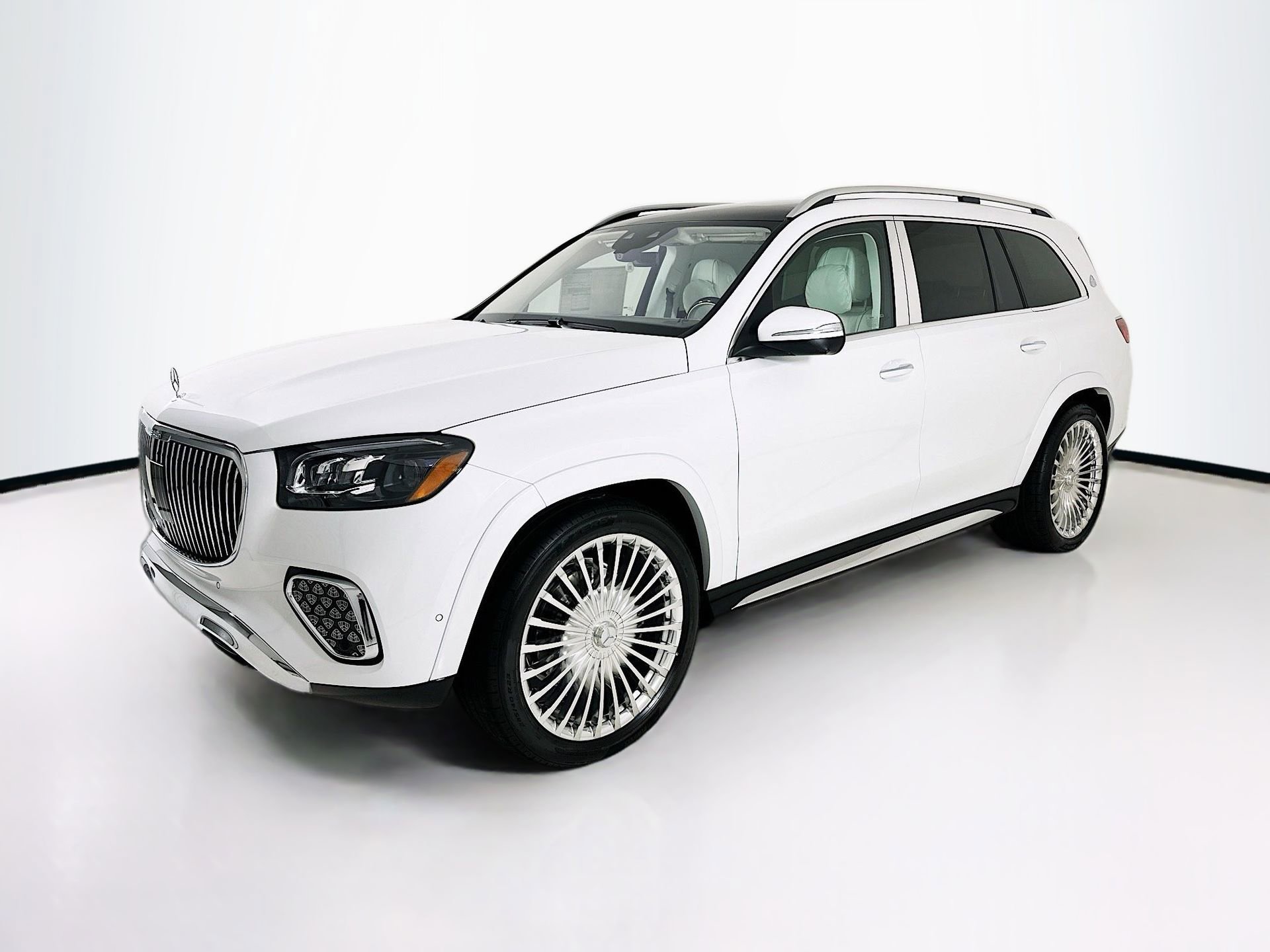 New 2026 Mercedes-Benz Maybach GLS 600 4MATIC image 3