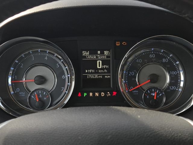 Used 2013 Chrysler Town & Country Touring-L w/ Driver Convenience Group image 33