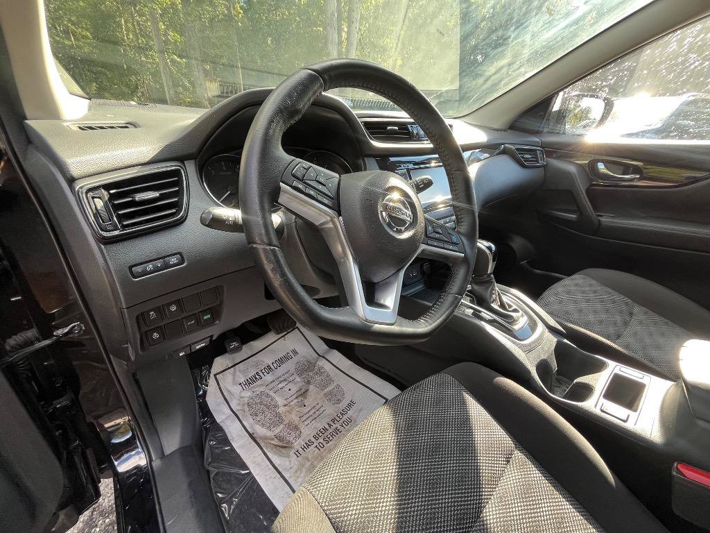 Used 2021 Nissan Rogue Sport SV FWD image 15