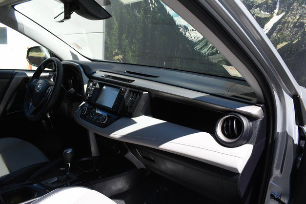 Certified 2018 Toyota RAV4 Limited w/ All Weather Liner Package image 25