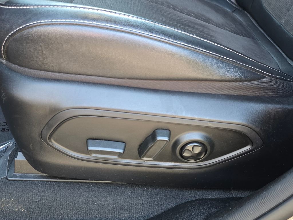 Used 2023 Jeep Grand Cherokee Altitude image 13