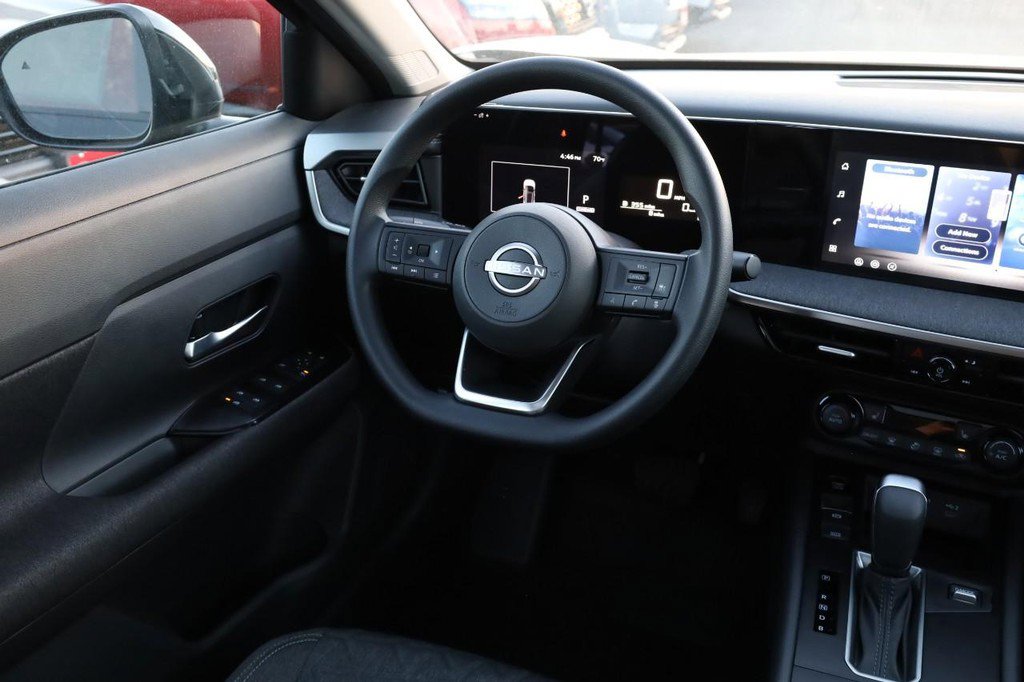 New 2026 Nissan Kicks SV w/ SV Premium Package image 25