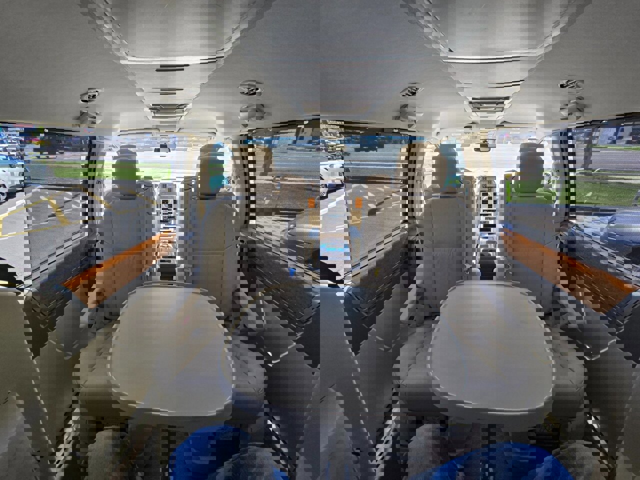 Used 2008 Chrysler Town & Country Limited w/ Trailer Tow Group image 17