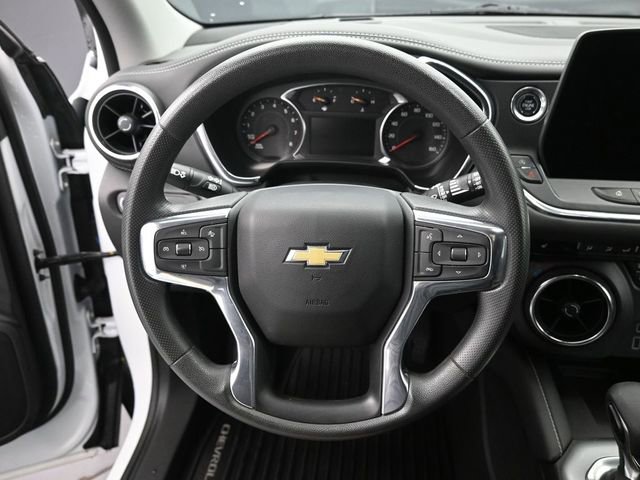 Used 2024 Chevrolet Blazer LT w/ Convenience Package FWD image 21