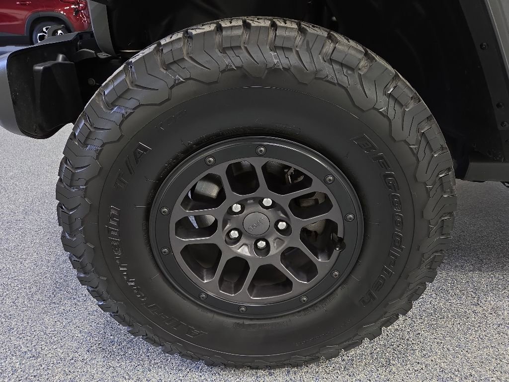Used 2023 Jeep Wrangler Unlimited Sport AWD/4WD image 32