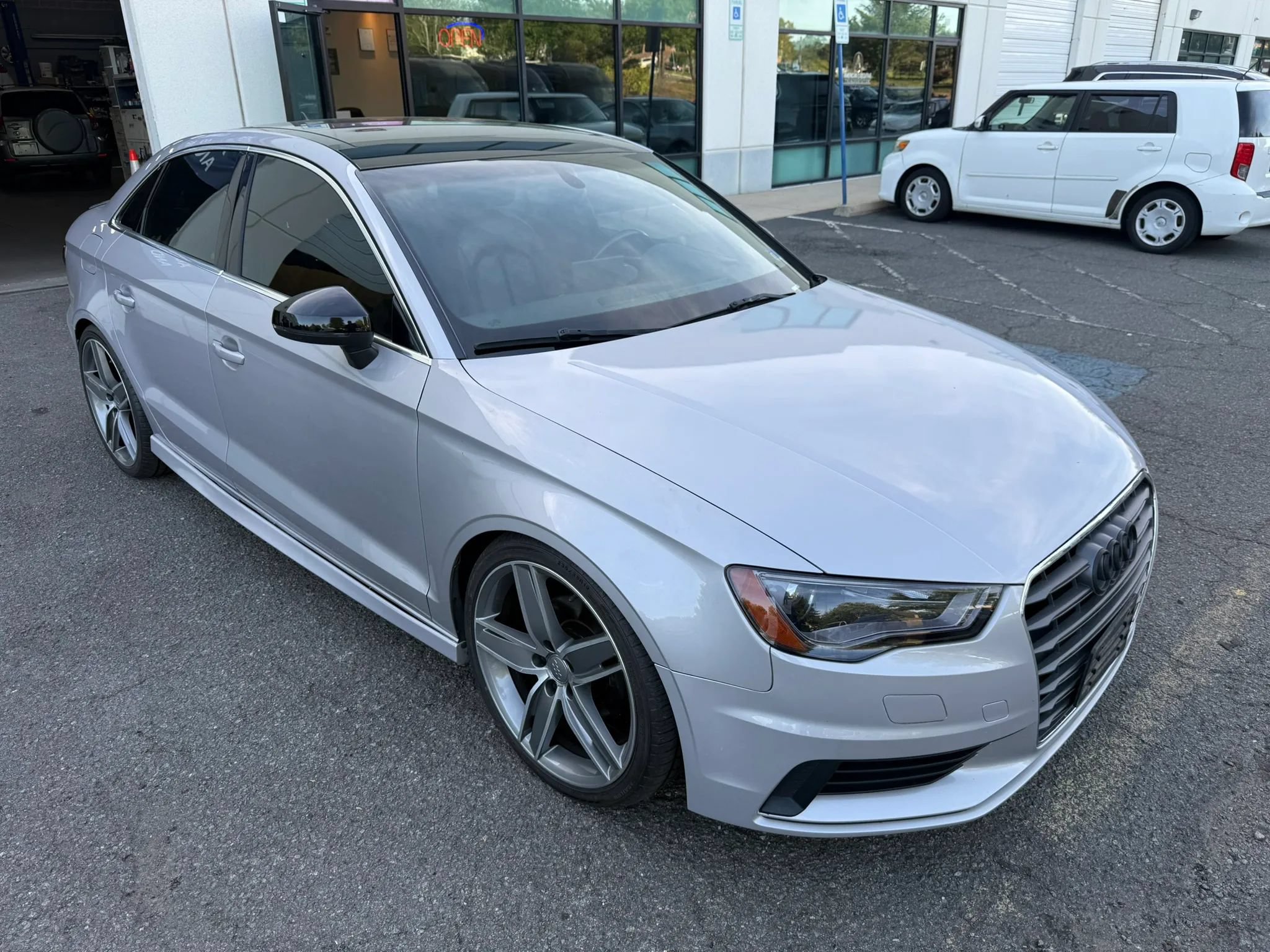 Used 2015 Audi A3 TDI Premium w/ Cold Weather Package FWD image 8