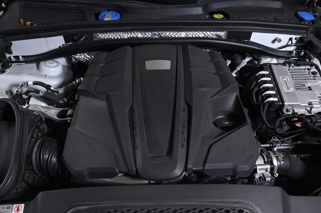 Certified 2022 Porsche Macan GTS image 29
