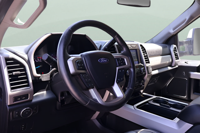 Used 2020 Ford F350 Lariat w/ Chrome Package AWD/4WD image 10
