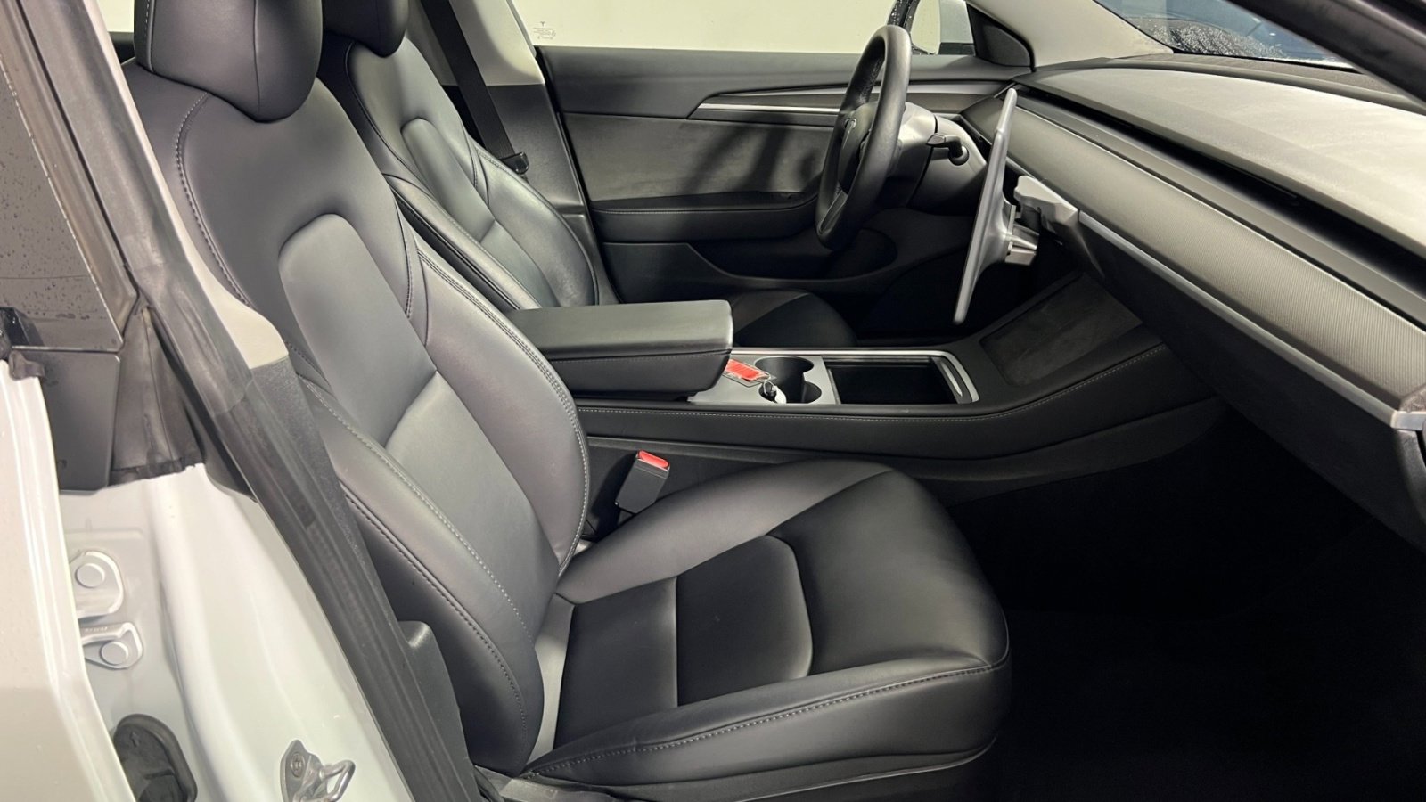 Used 2023 Tesla Model 3 Performance image 30