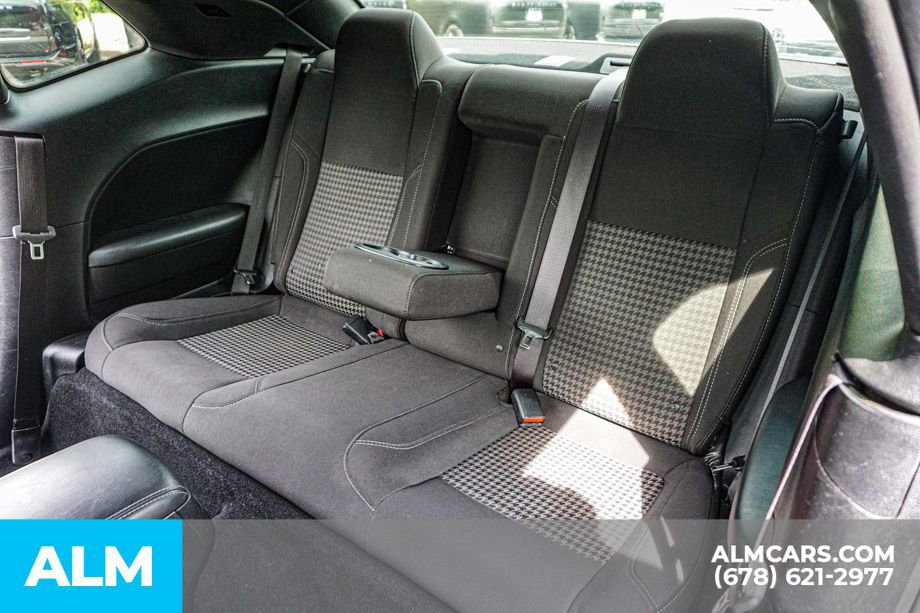 Used 2019 Dodge Challenger SXT RWD image 17