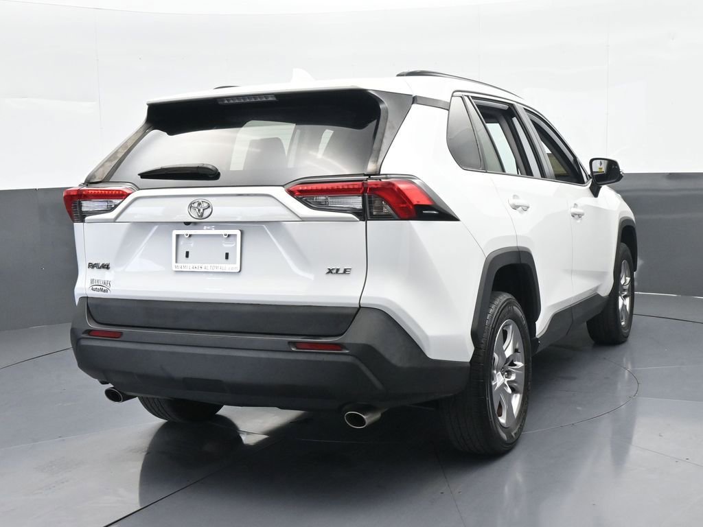 Used 2023 Toyota RAV4 XLE image 5