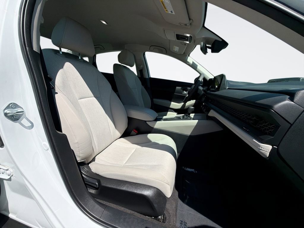 Used 2023 Honda Accord LX image 25