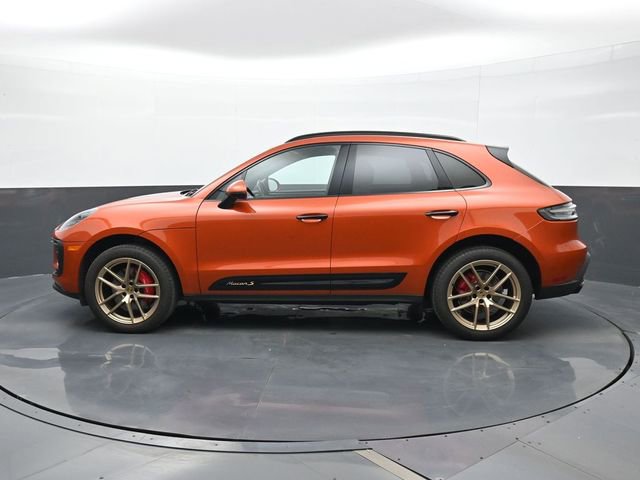 Certified 2023 Porsche Macan S AWD/4WD image 2