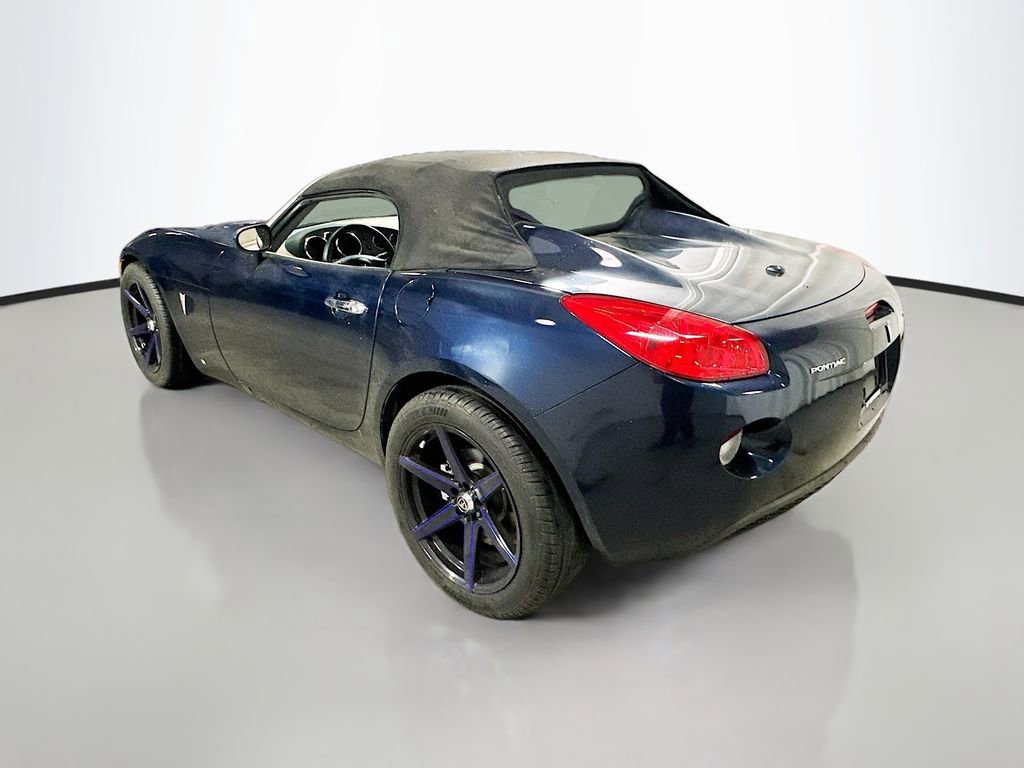 Used 2007 Pontiac Solstice Convertible w/ Premium Package image 6