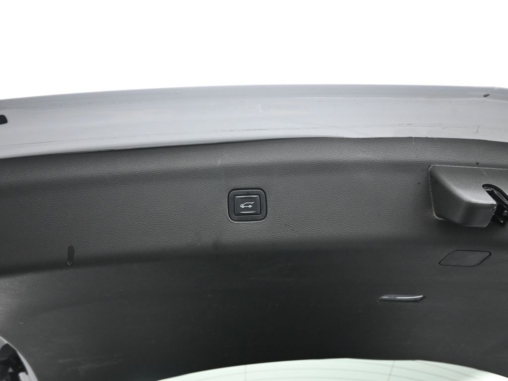 Used 2022 Buick Enclave Essence image 24