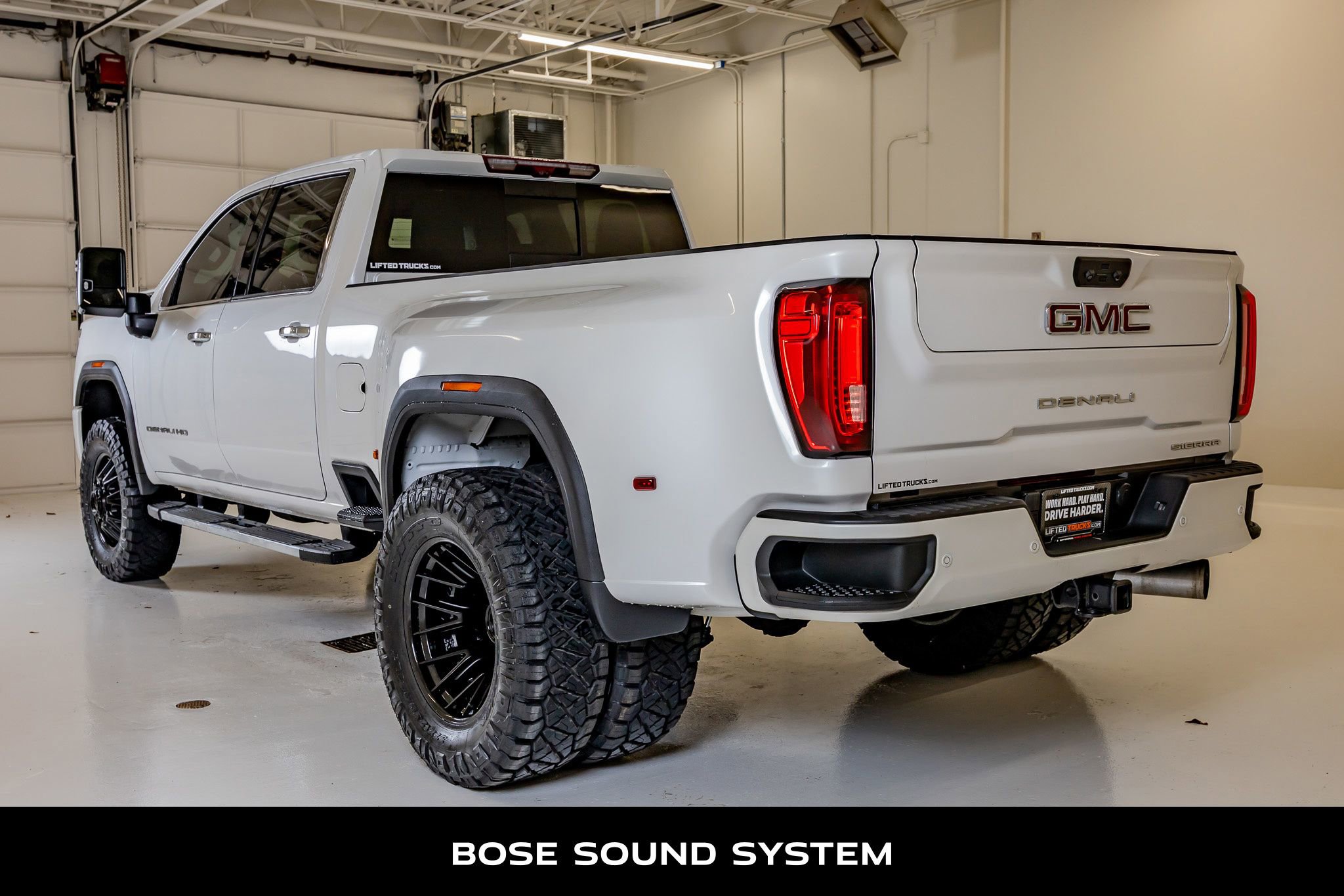 Used 2022 GMC Sierra 3500 Denali w/ Denali Ultimate Package AWD/4WD image 7