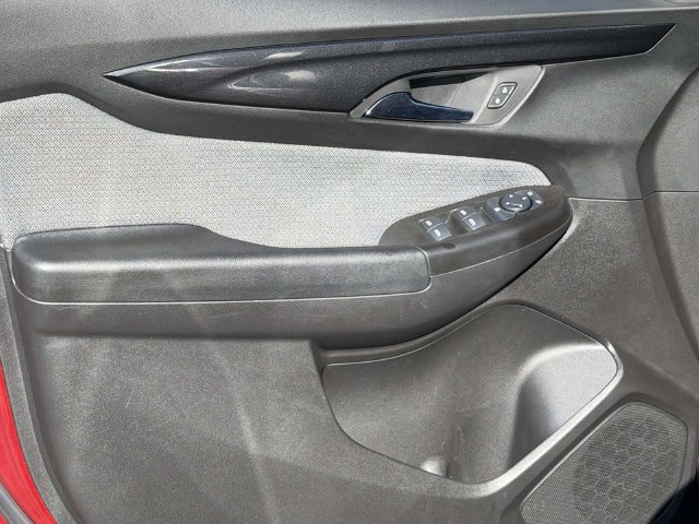 Used 2025 Chevrolet TrailBlazer LT AWD/4WD image 17