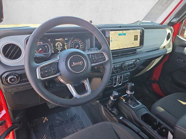 Used 2024 Jeep Wrangler Unlimited Sahara w/ Technology Group AWD/4WD image 10