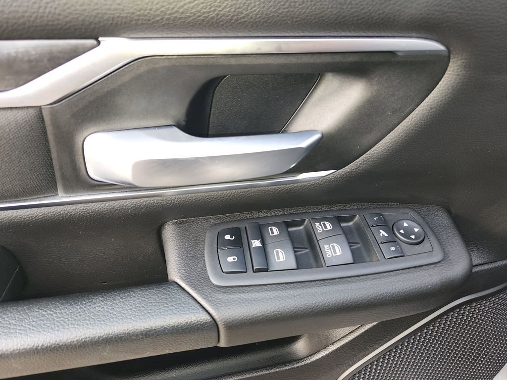 Used 2024 RAM 1500 Lone Star image 28