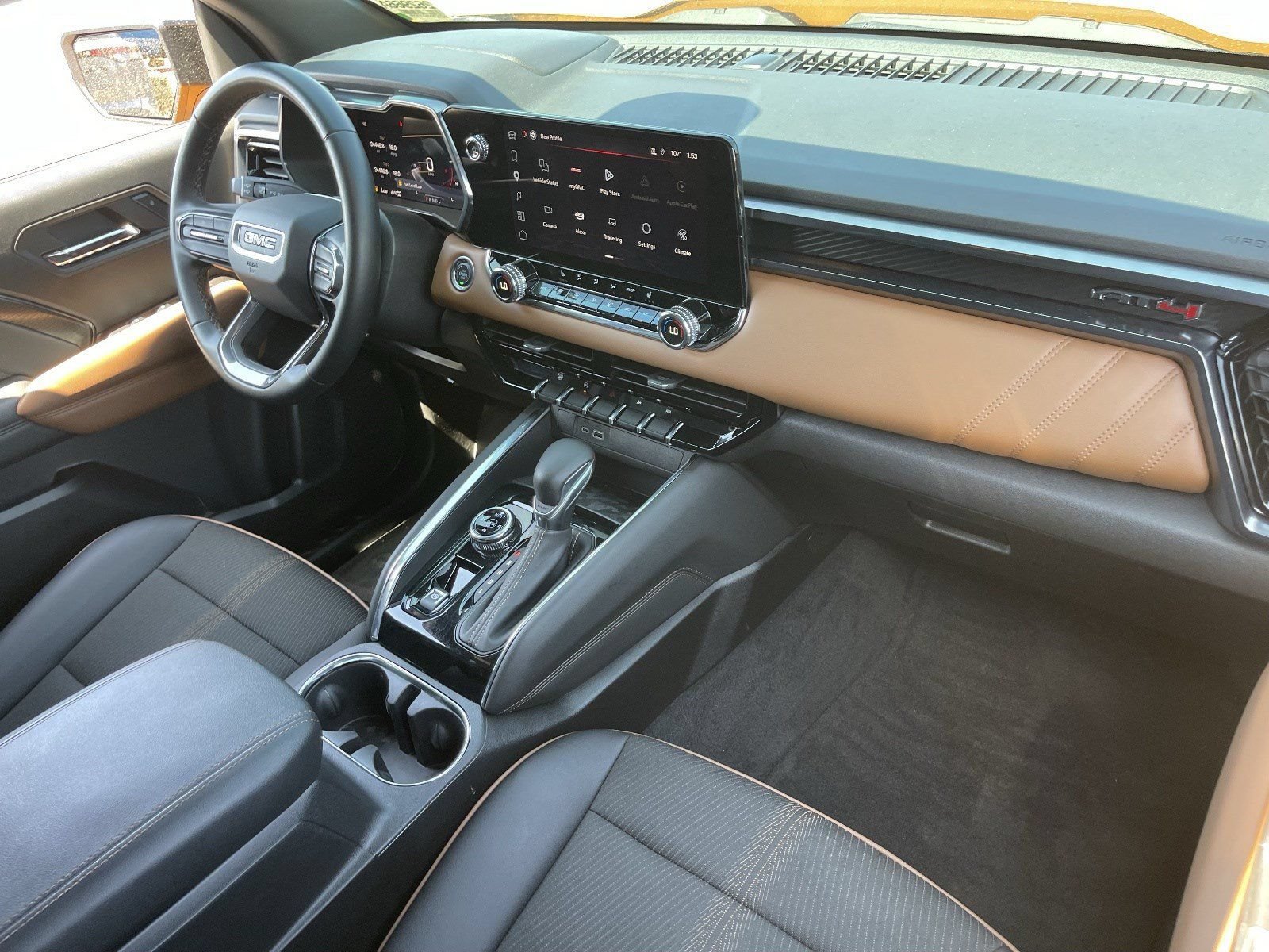 Certified 2025 GMC Canyon AT4 AWD/4WD image 13