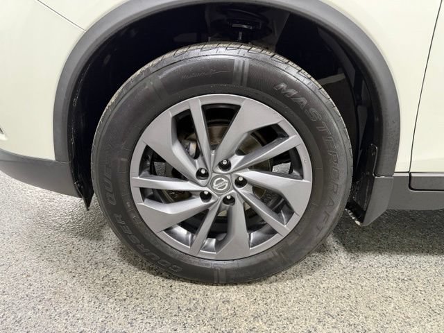 Used 2016 Nissan Rogue SL w/ SL Premium Package AWD/4WD image 30