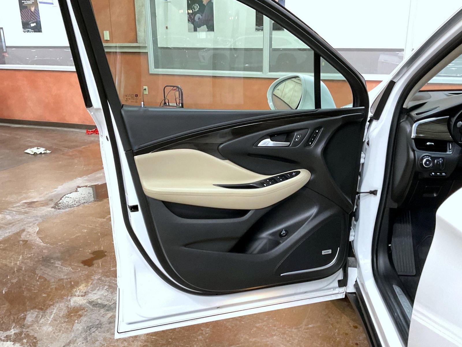 Used 2020 Buick Envision Premium w/ Driver Confidence Package AWD/4WD image 9