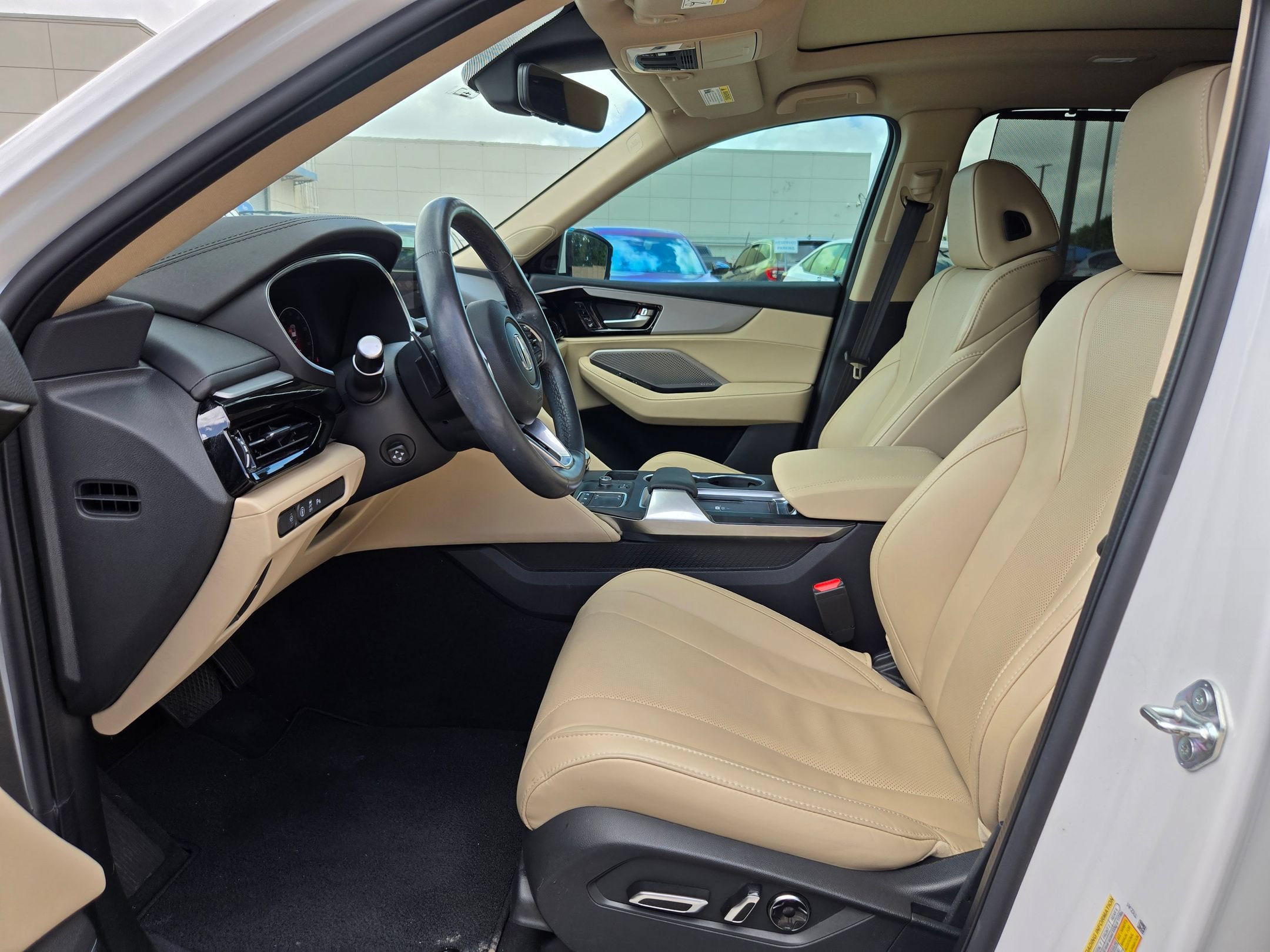 Used 2024 Acura MDX FWD w/ Technology Package image 9