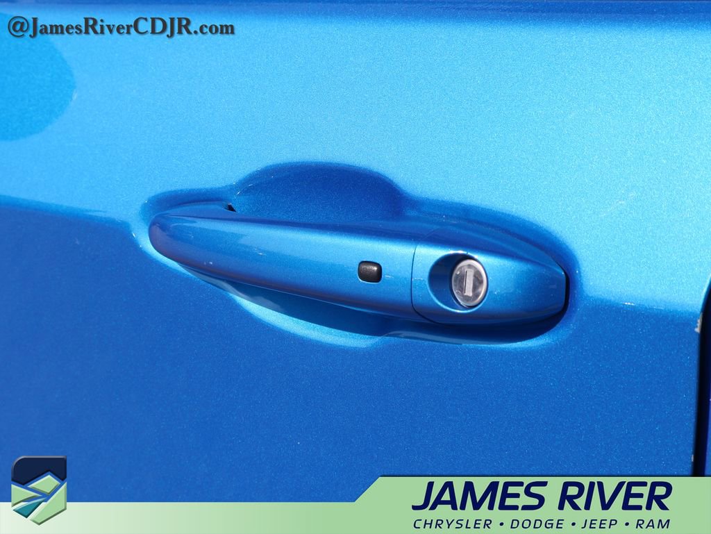 Used 2024 Jeep Compass Limited image 19