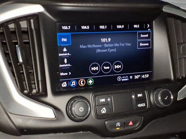 Used 2023 GMC Terrain SLT image 12