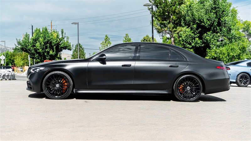 Used 2022 Mercedes-Benz S 500 4MATIC image 3