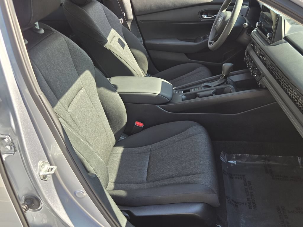 Certified 2025 Honda Accord LX image 16