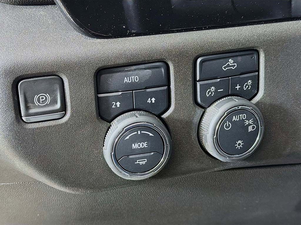 Used 2022 Chevrolet Silverado 1500 LT image 27