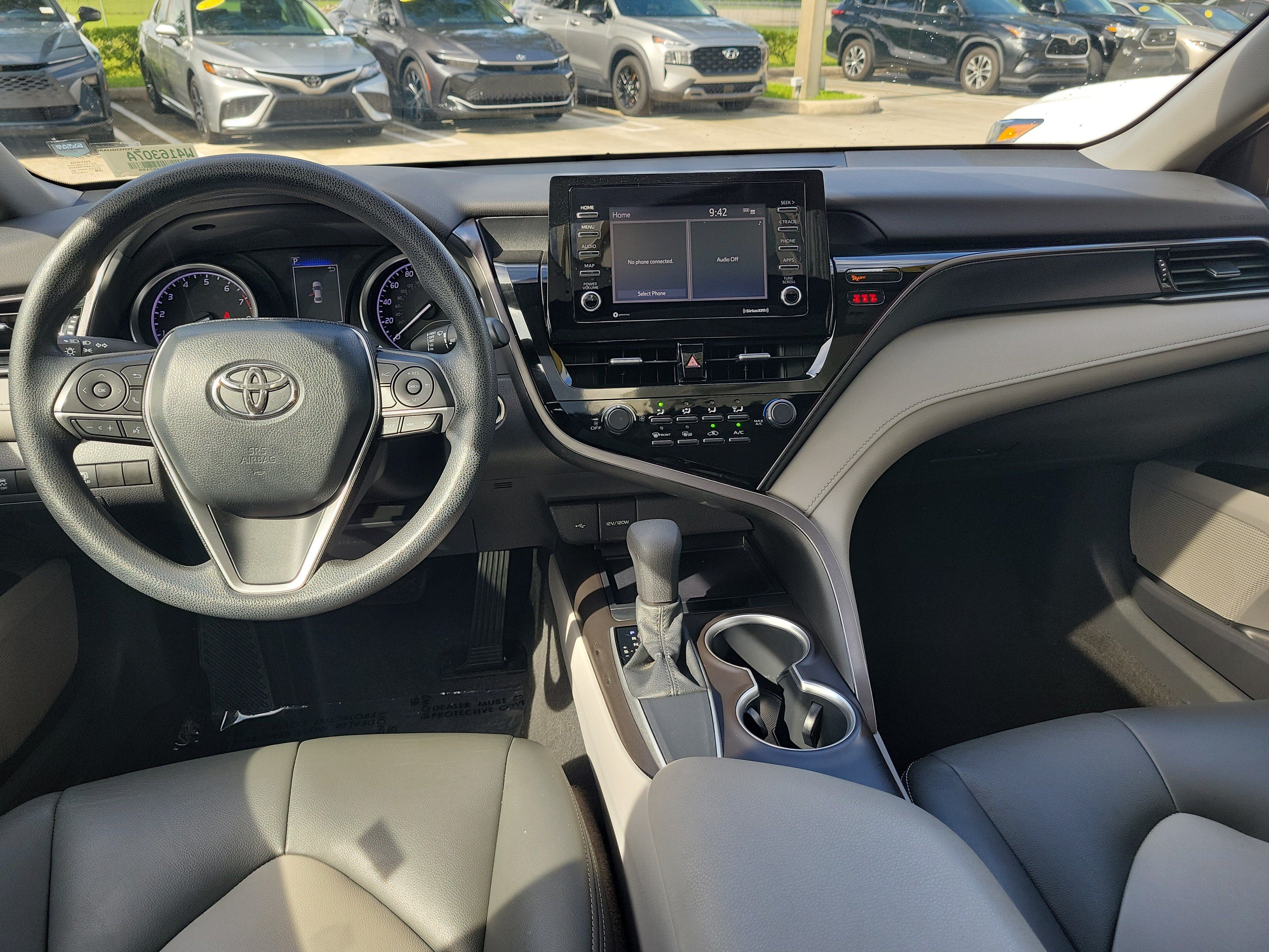 Used 2021 Toyota Camry LE w/ Convenience Package FWD image 15