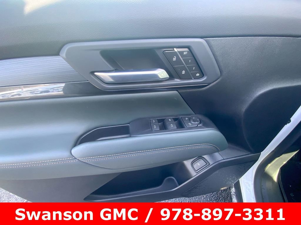 New 2026 GMC Terrain AT4 w/ Convenience Package III image 21