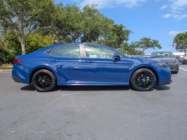 New 2026 Toyota Camry SE FWD image 3