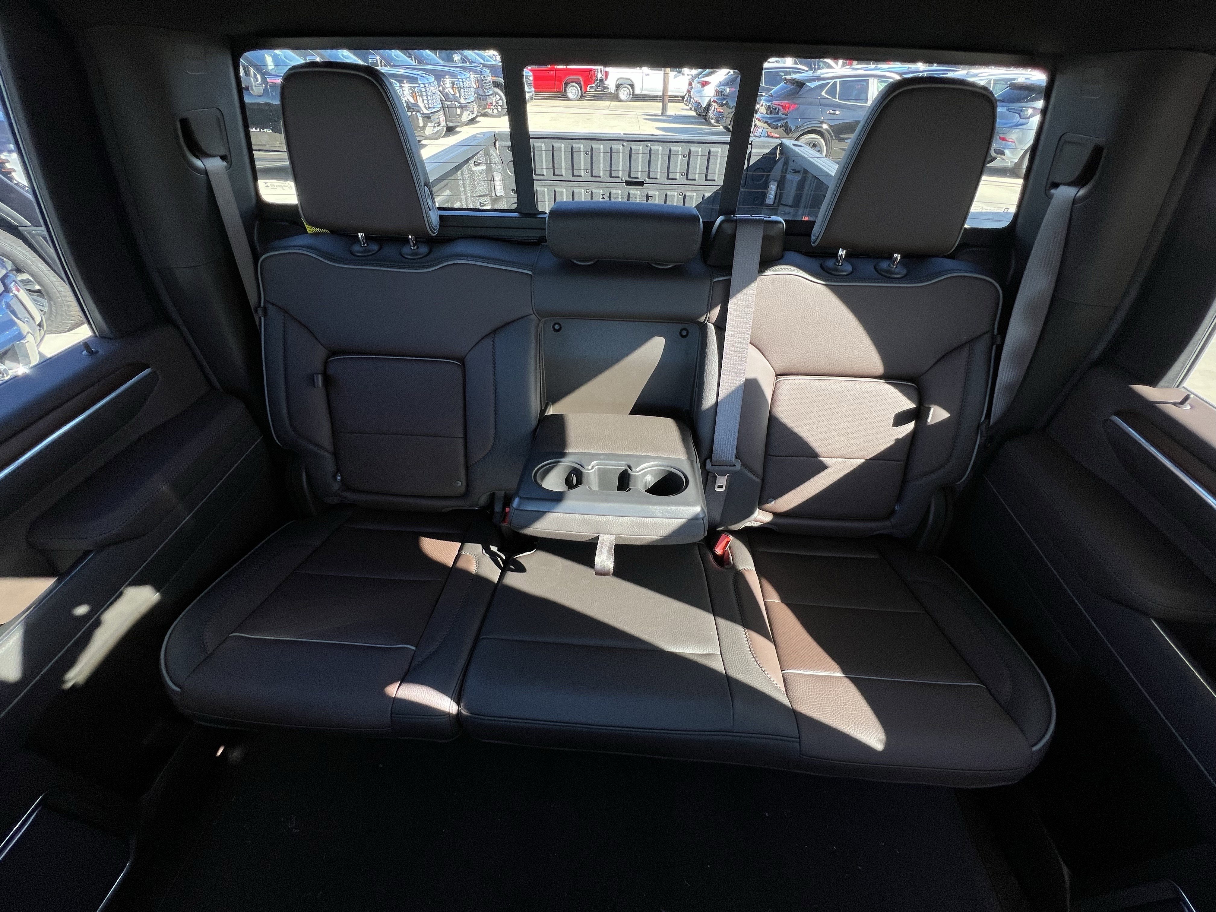 New 2026 GMC Sierra 2500 Denali w/ Denali Reserve Package image 27