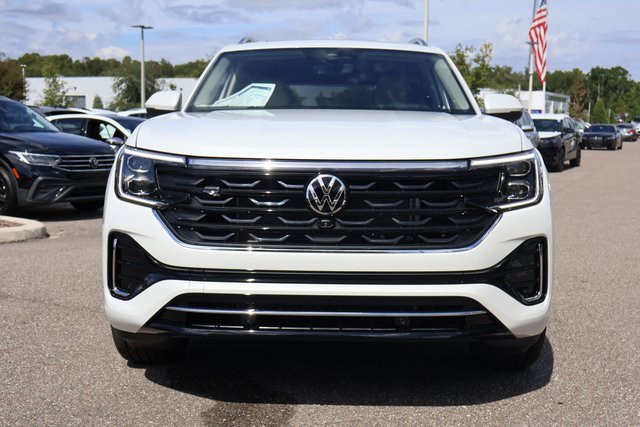 New 2026 Volkswagen Atlas SEL Premium R-Line image 2