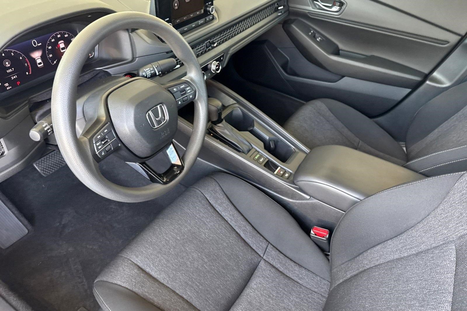 Certified 2023 Honda Accord EX image 4