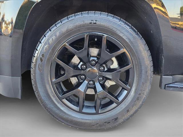 Used 2017 GMC Yukon SLE w/ SLE Value Package image 24