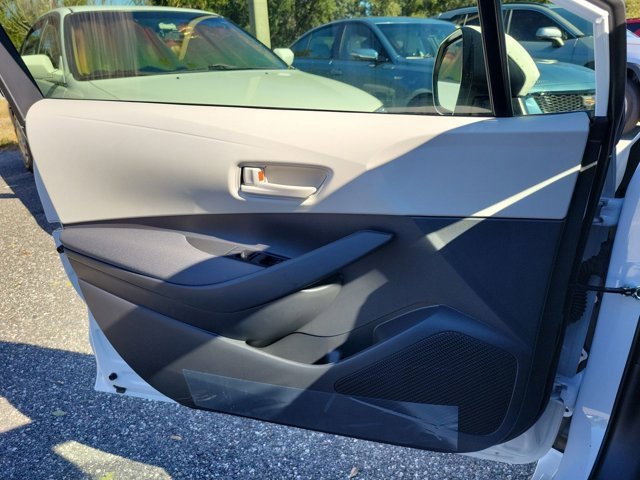 Used 2026 Toyota Corolla LE image 34