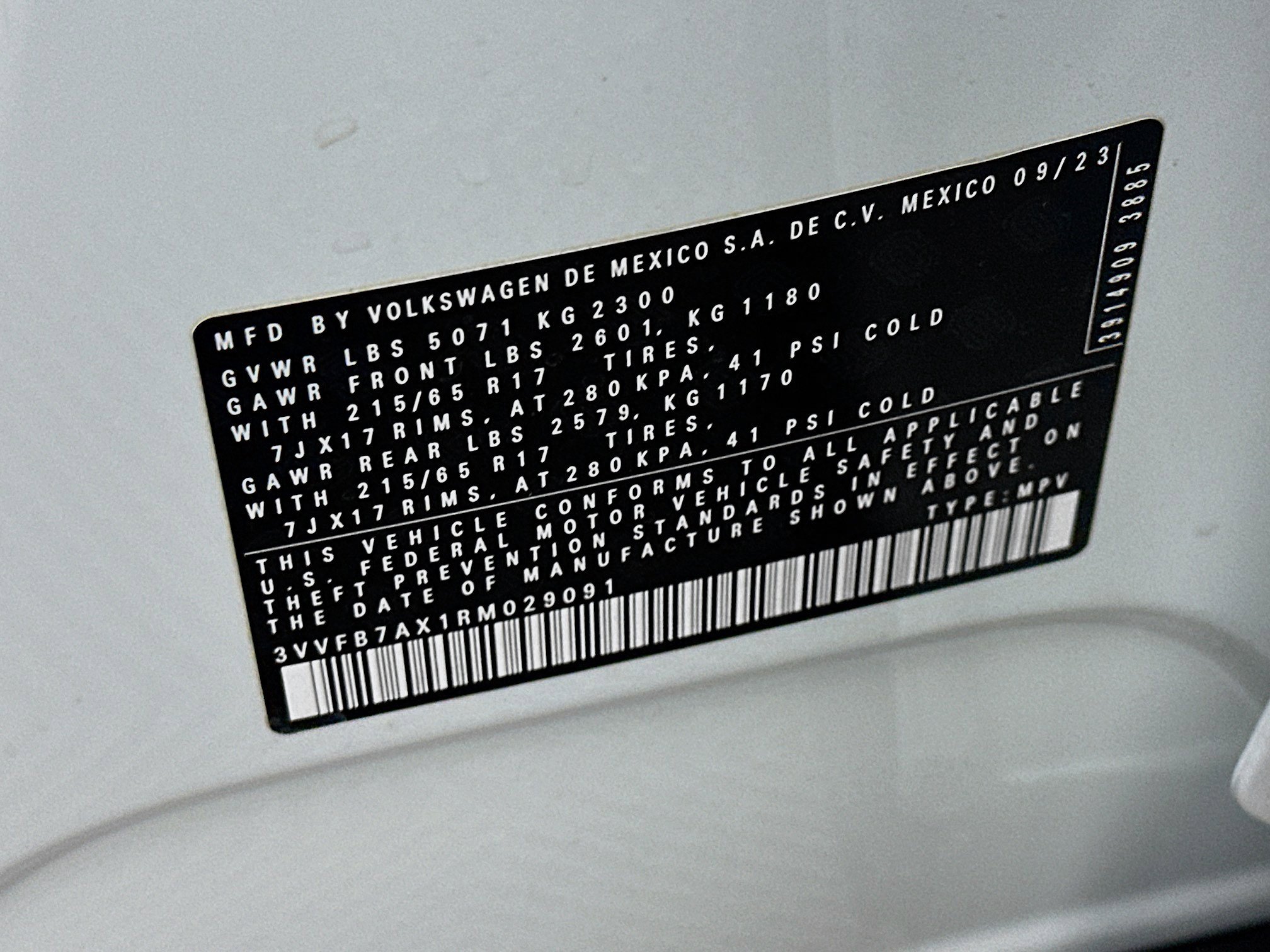 Used 2024 Volkswagen Tiguan S image 12