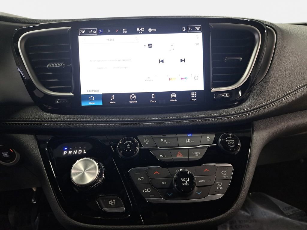New 2026 Chrysler Pacifica Select AWD/4WD image 22