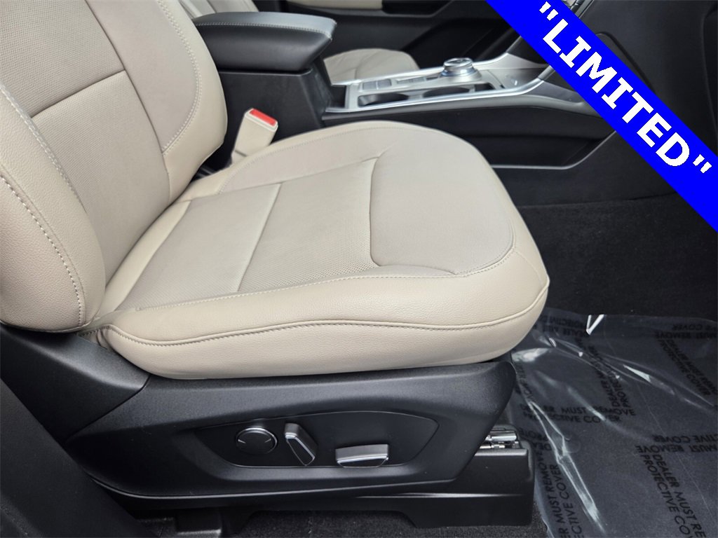 Used 2020 Ford Explorer Limited w/ Class III Trailer Tow Package image 20