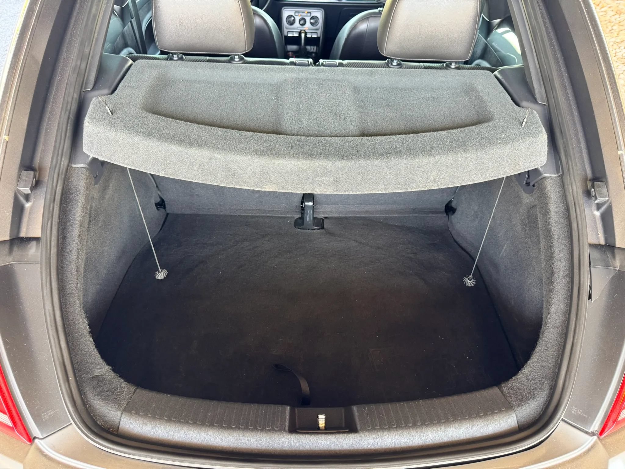 Used 2014 Volkswagen Beetle TDI FWD image 19