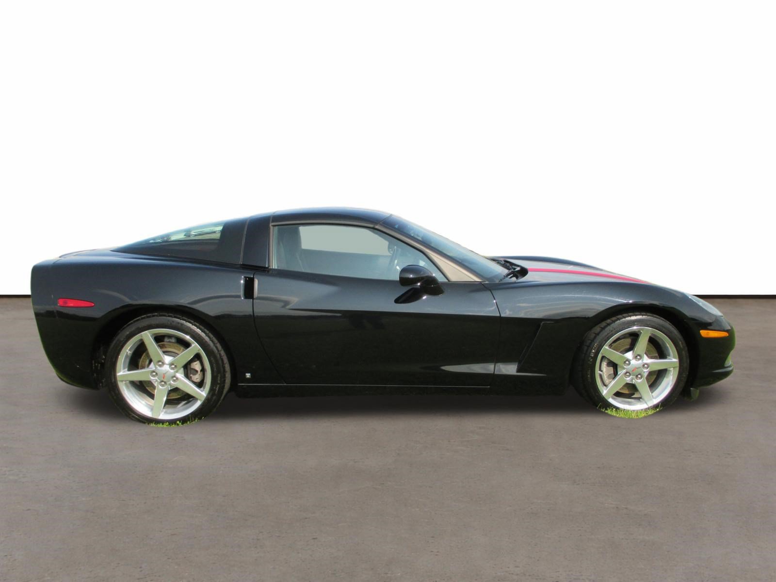 Used 2006 Chevrolet Corvette Coupe w/ Preferred Equipment Group RWD image 6